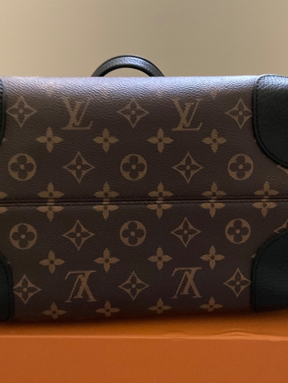 Louis Vuitton Retiro NM - Picture 8 of 10